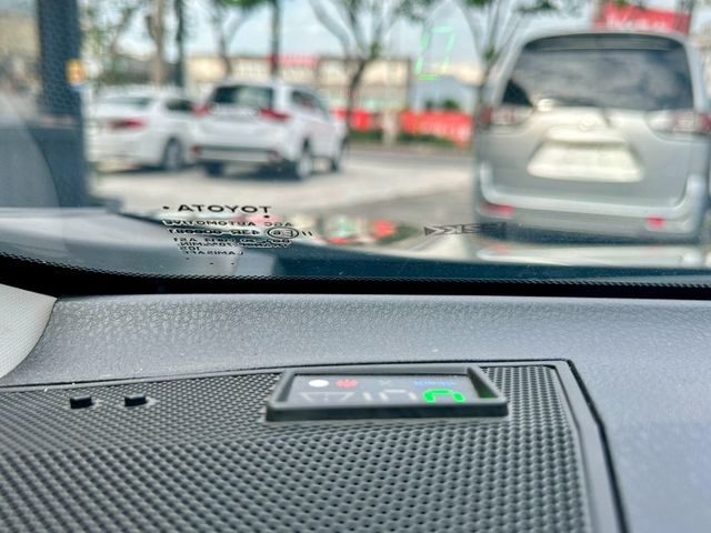 TOYOTA豐田 RAV4  第13張相片