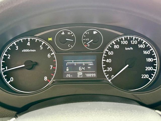 NISSAN日產 TIIDA  第9張相片