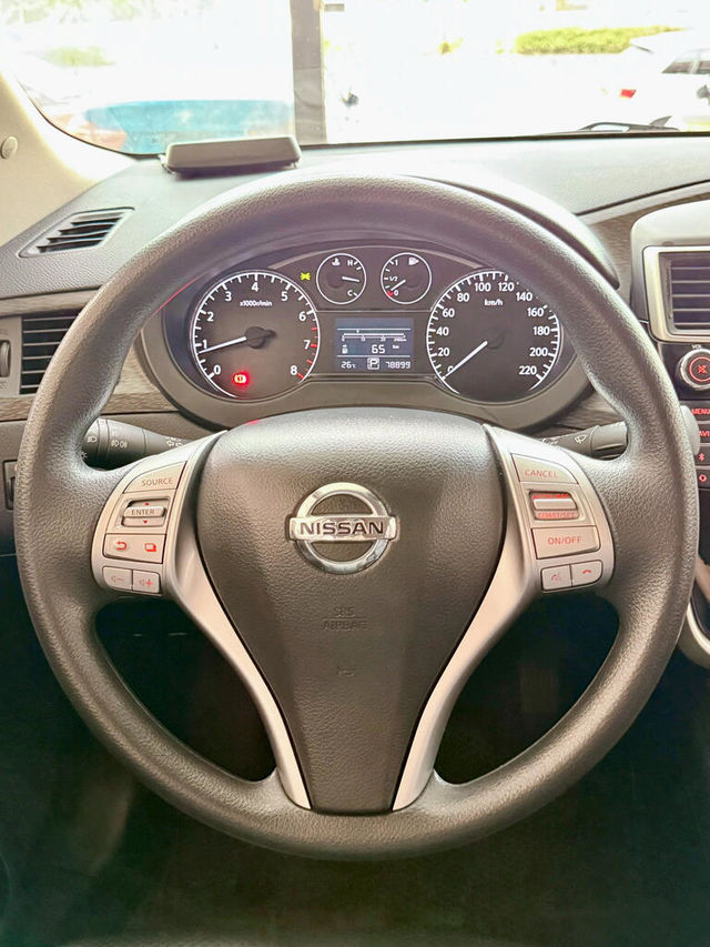 NISSAN日產 TIIDA  第10張相片