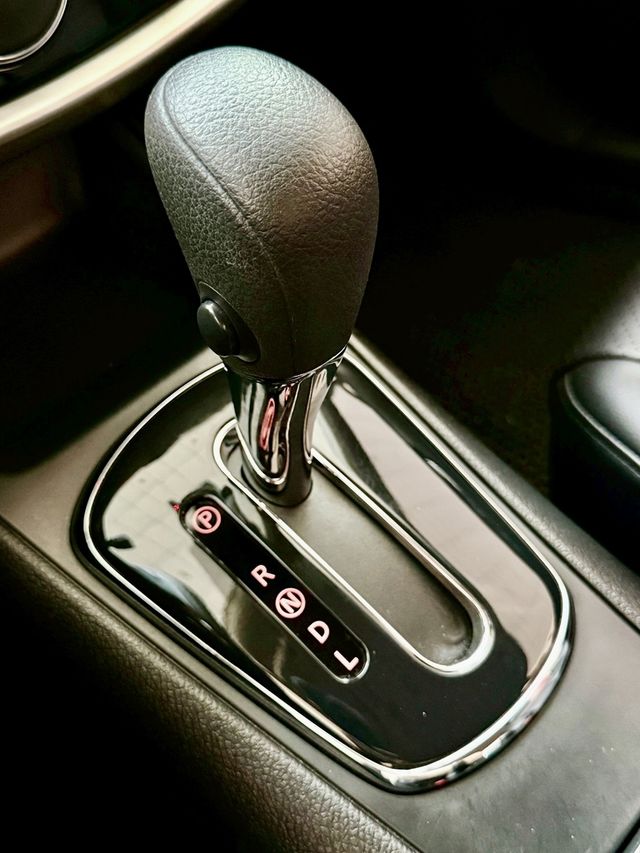 NISSAN日產 TIIDA  第12張相片