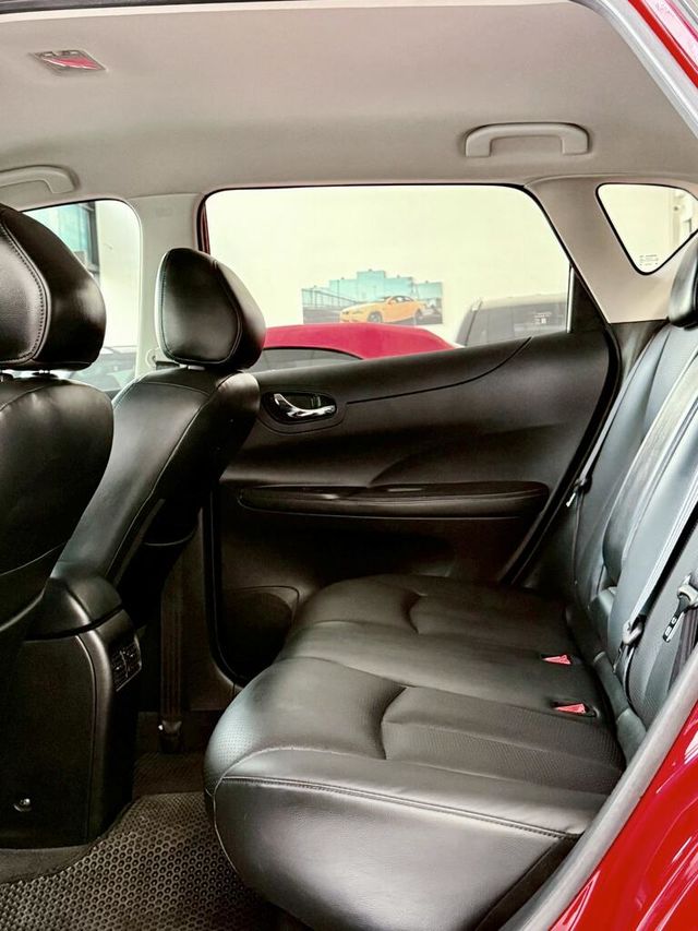 NISSAN日產 TIIDA  第14張相片