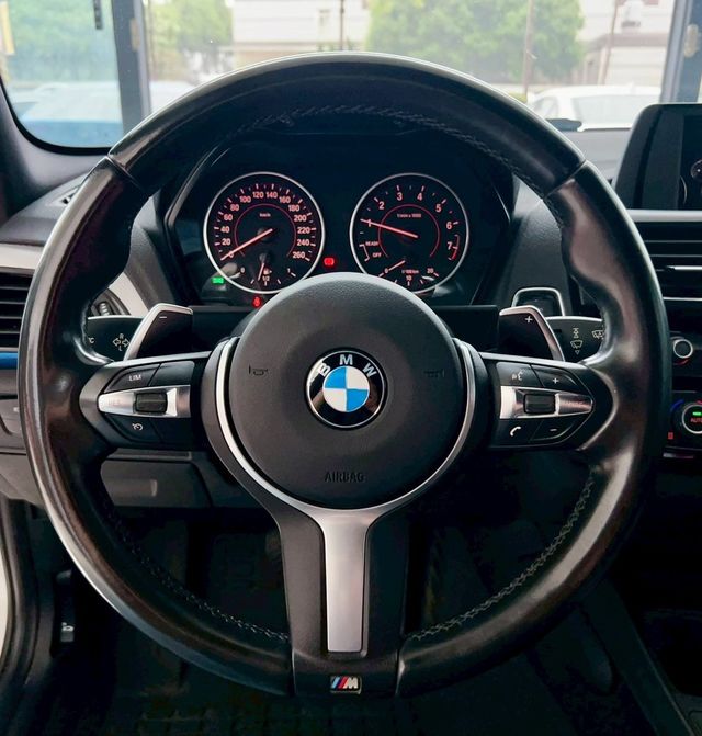 BMW寶馬 120I  第10張相片