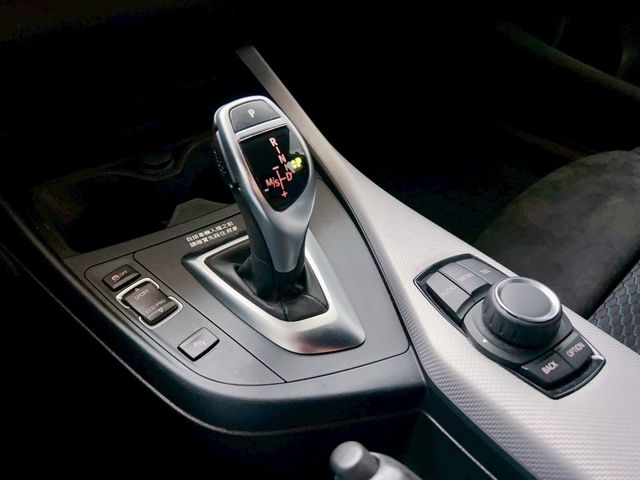 BMW寶馬 120I  第11張相片
