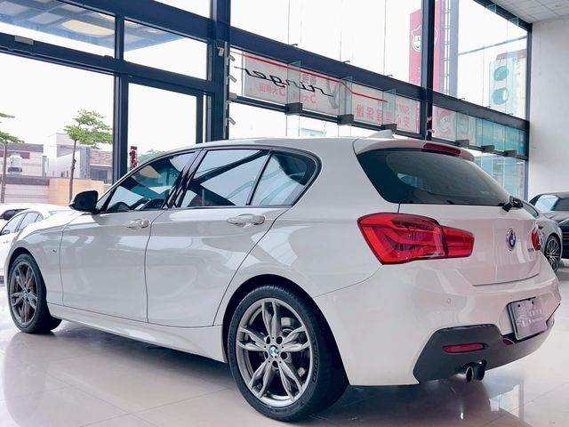 BMW寶馬 120I  第17張相片