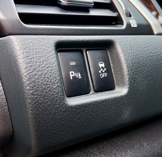 TOYOTA豐田 CAMRY  第10張相片