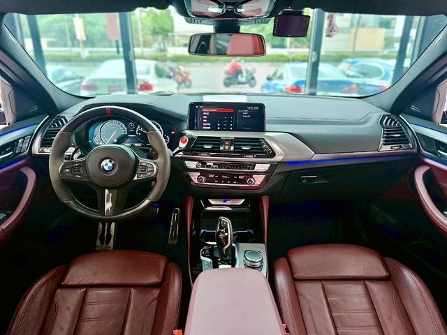 BMW寶馬 X4 M40I  第14張相片