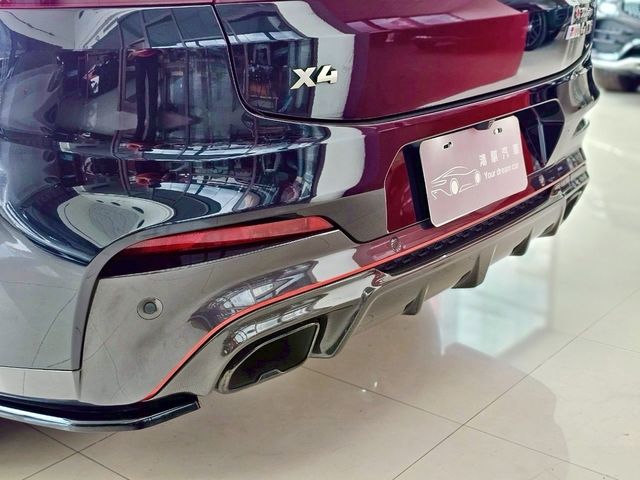 BMW寶馬 X4 M40I  第19張相片
