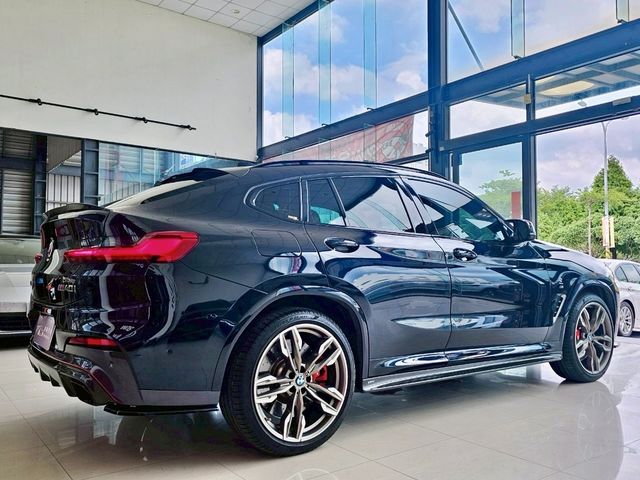 BMW寶馬 X4 M40I  第20張相片