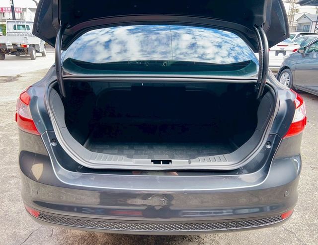 FORD福特 FOCUS  第14張相片