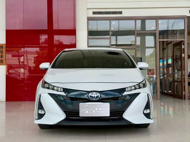 TOYOTA豐田 PRIUS PHV  第2張相片
