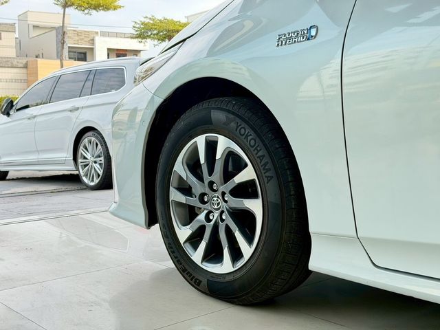 TOYOTA豐田 PRIUS PHV  第4張相片
