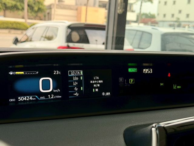 TOYOTA豐田 PRIUS PHV  第11張相片