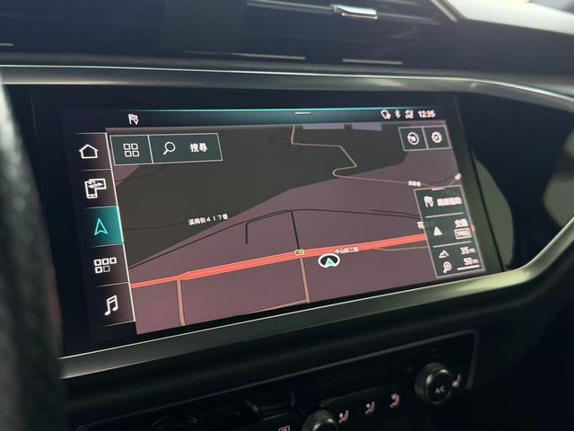 AUDI奧迪 RS Q3  第12張相片