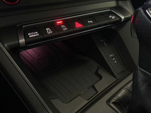 AUDI奧迪 RS Q3  第14張相片