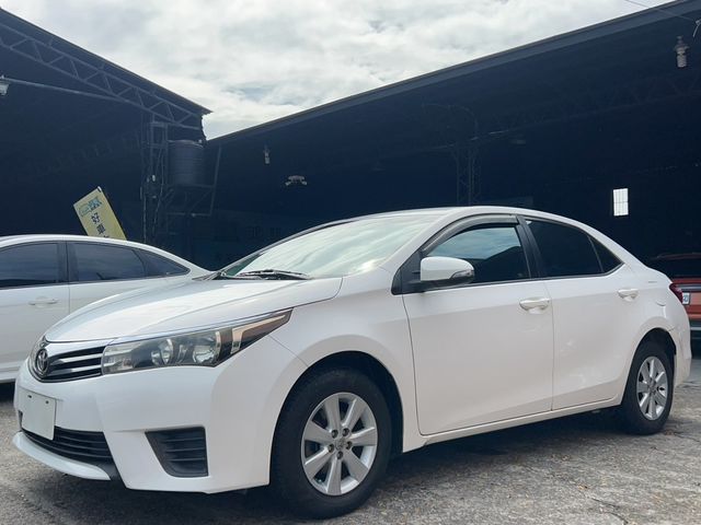 TOYOTA豐田 ALTIS  第1張相片