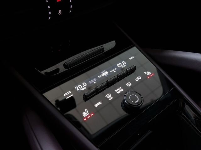 PORSCHE保時捷 CAYENNE  第16張相片