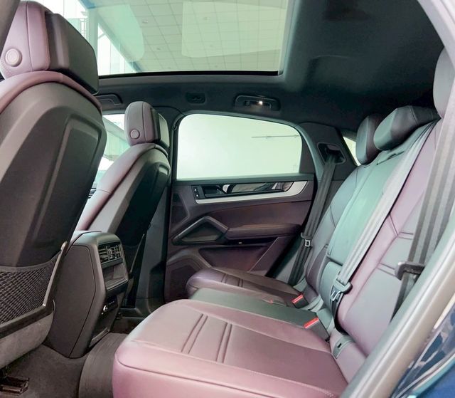 PORSCHE保時捷 CAYENNE  第18張相片