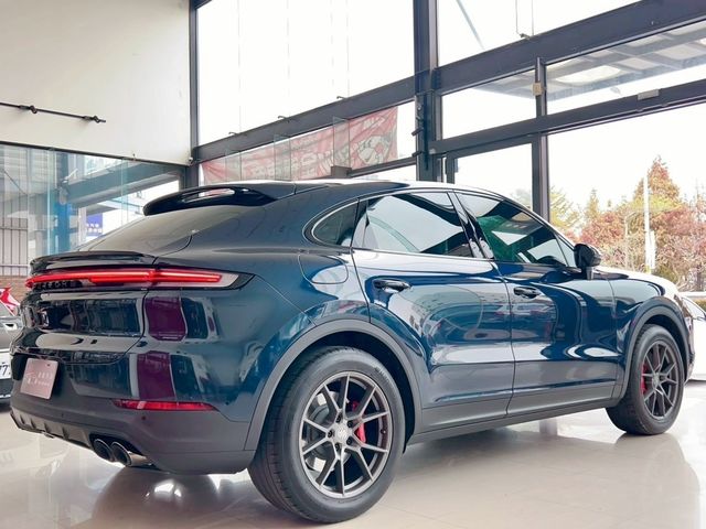 PORSCHE保時捷 CAYENNE  第20張相片