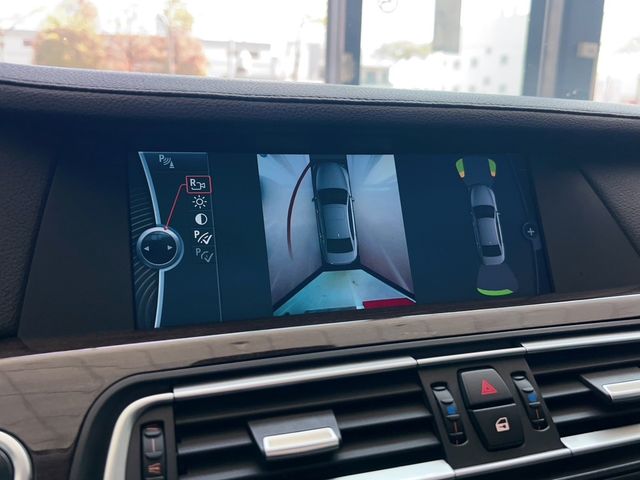 BMW寶馬 740LI  第10張相片