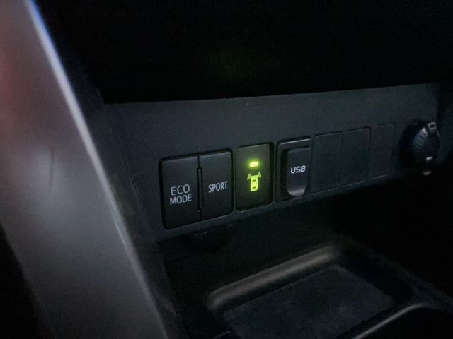 TOYOTA豐田 RAV4  第9張相片