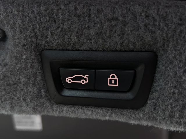 BMW寶馬 740LI  第18張相片