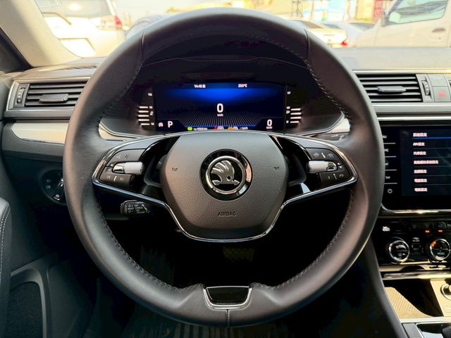 SKODA司科達 SUPERB COMBI  第9張相片