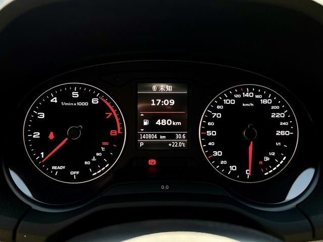 AUDI奧迪 Q2 35 TFSI  第2張相片