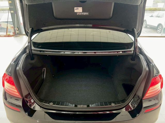 BMW寶馬 528I  第18張相片