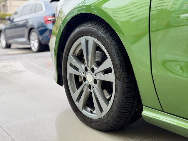 M-BENZ賓士 A180  第4張相片