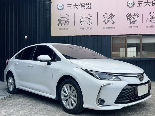 TOYOTA豐田 ALTIS  第3張相片