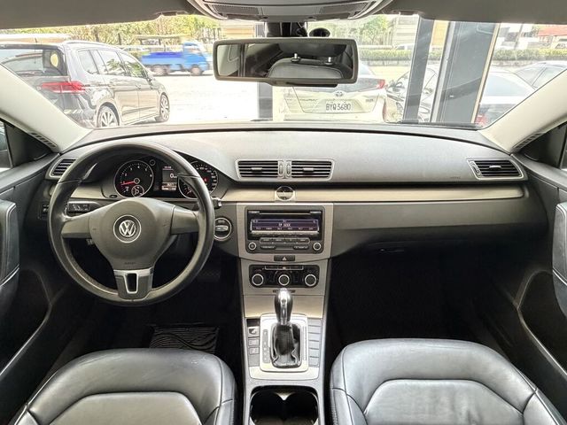 VOLKSWAGEN福斯 PASSAT  第12張相片