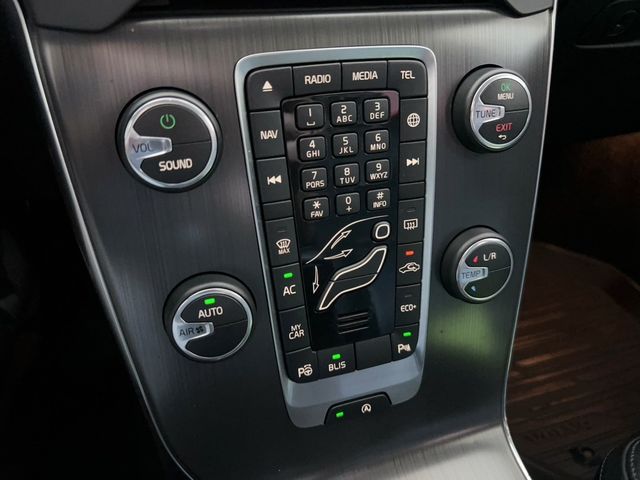 VOLVO富豪 V40  第13張相片