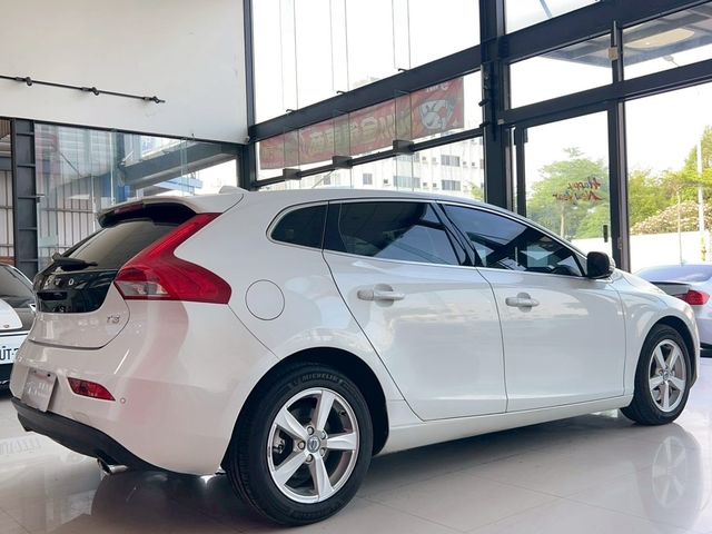 VOLVO富豪 V40  第18張相片