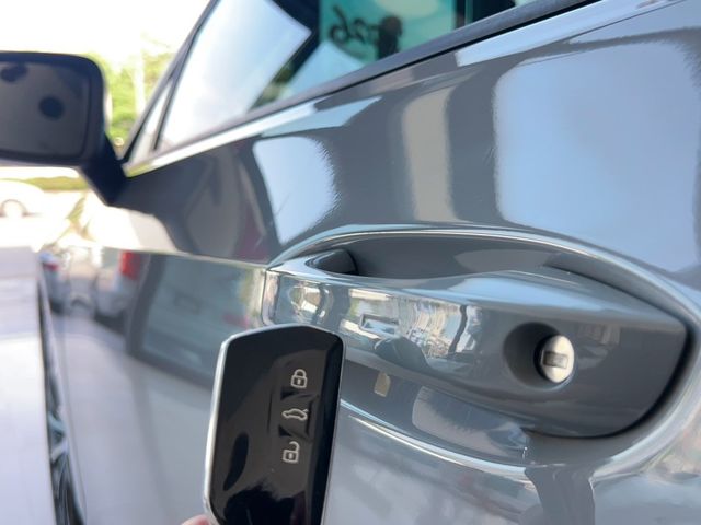 VOLKSWAGEN福斯 GOLF  第18張相片
