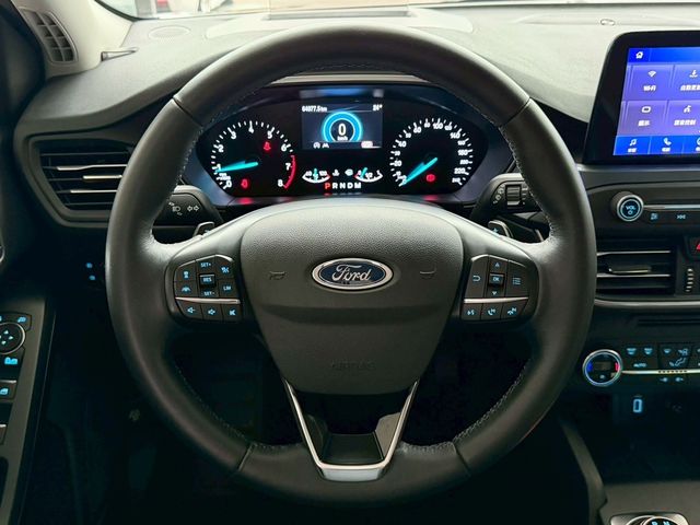 FORD福特 FOCUS ACTIVE  第10張相片