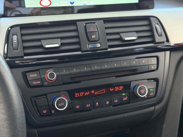 BMW寶馬 320I  第11張相片