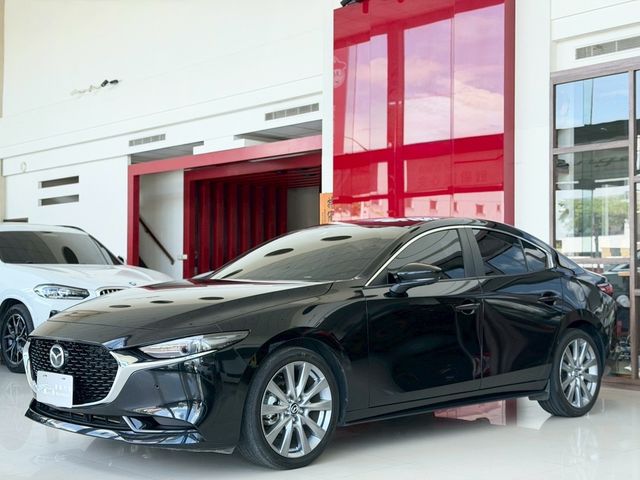 MAZDA馬自達 MAZDA 3  第1張相片