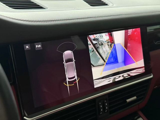 PORSCHE保時捷 CAYENNE  第11張相片