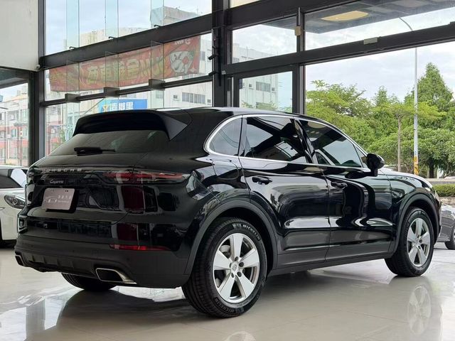 PORSCHE保時捷 CAYENNE  第19張相片