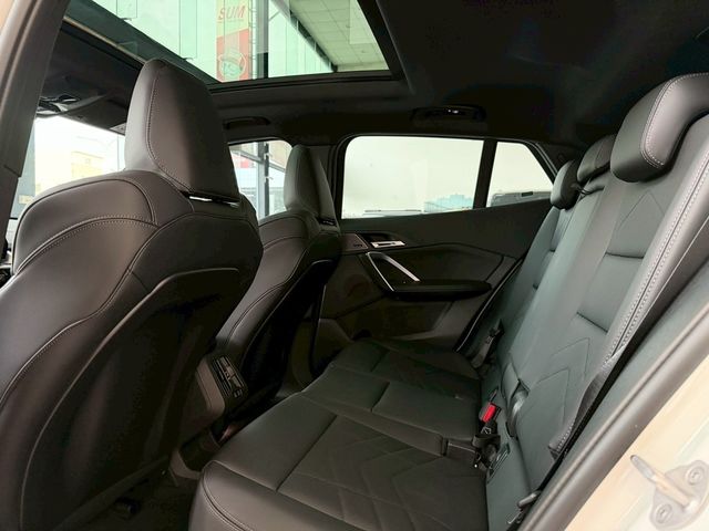 BMW寶馬 IX2 XDRIVE30  第15張相片