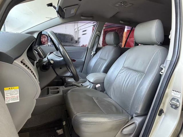 TOYOTA豐田 INNOVA  第4張相片