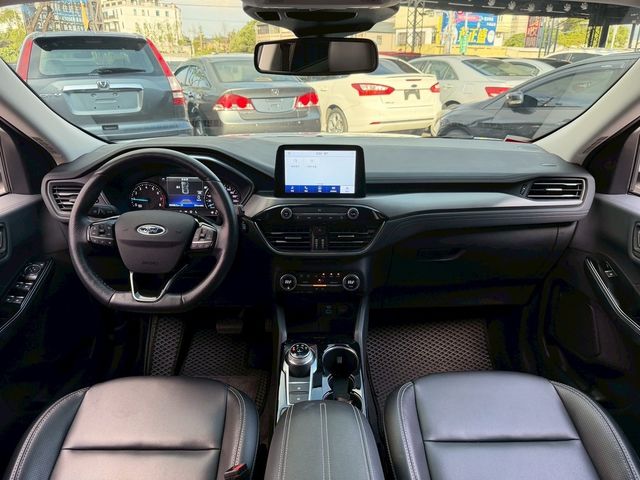 FORD福特 KUGA  第15張相片
