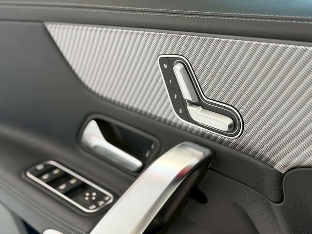 M-BENZ賓士 CLA200 SHOOTING BRAKE  第5張相片