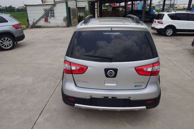 NISSAN日產 LIVINA  第7張相片