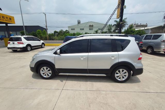 NISSAN日產 LIVINA  第13張相片