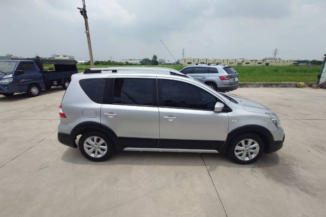 NISSAN日產 LIVINA  第17張相片