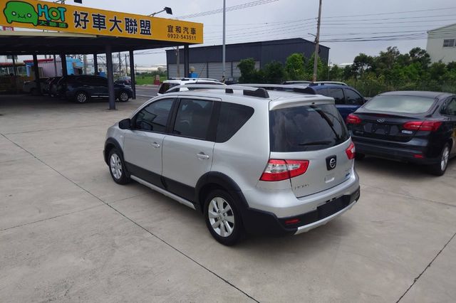 NISSAN日產 LIVINA  第19張相片
