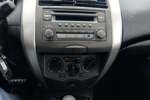 NISSAN日產 LIVINA  第3張相片