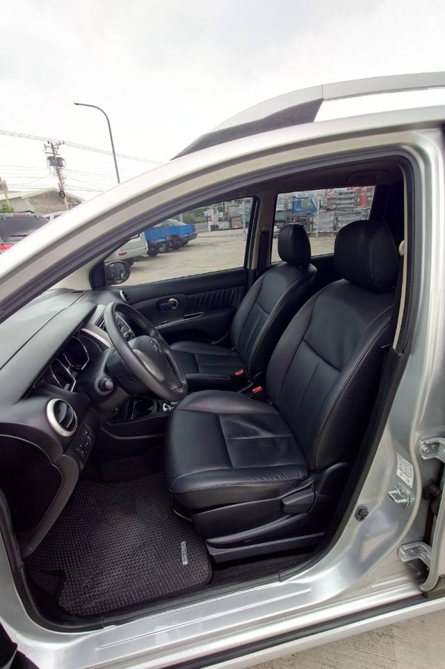 NISSAN日產 LIVINA  第11張相片