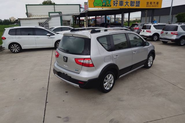 NISSAN日產 LIVINA  第31張相片